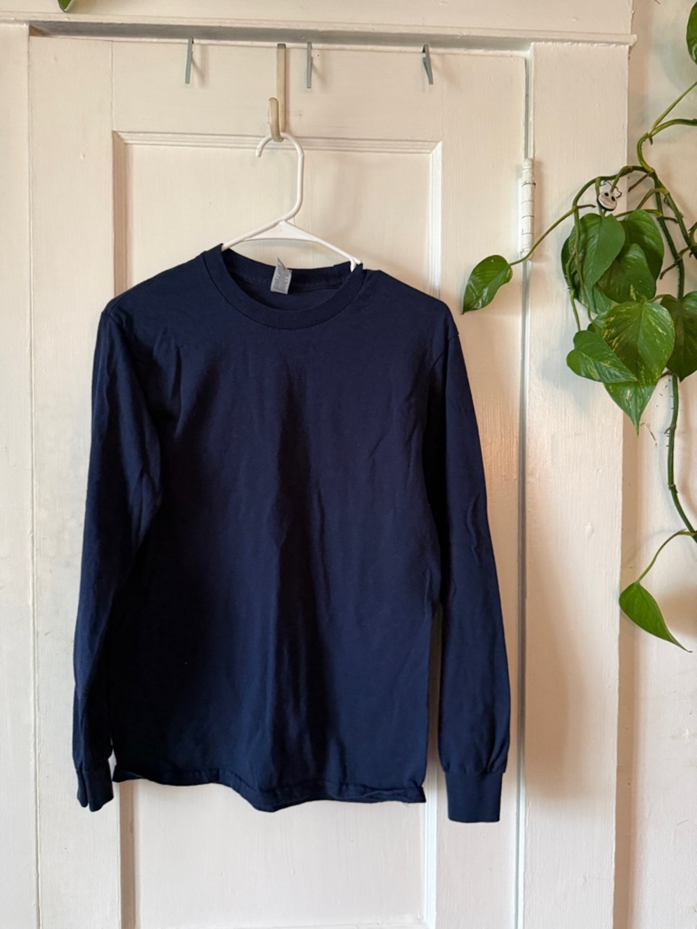Gildan Navy Long-Sleeve Crewneck Tee